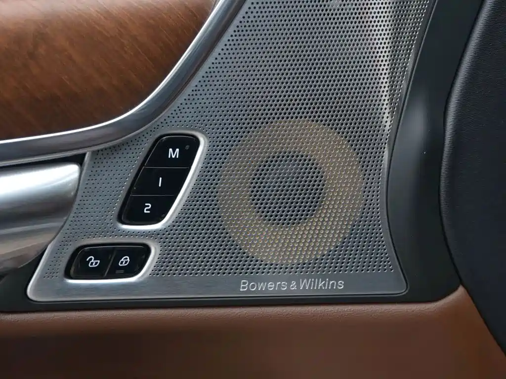 Volvo S90 2017 — фото 10