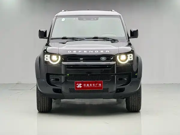 Land Rover Defender 2021