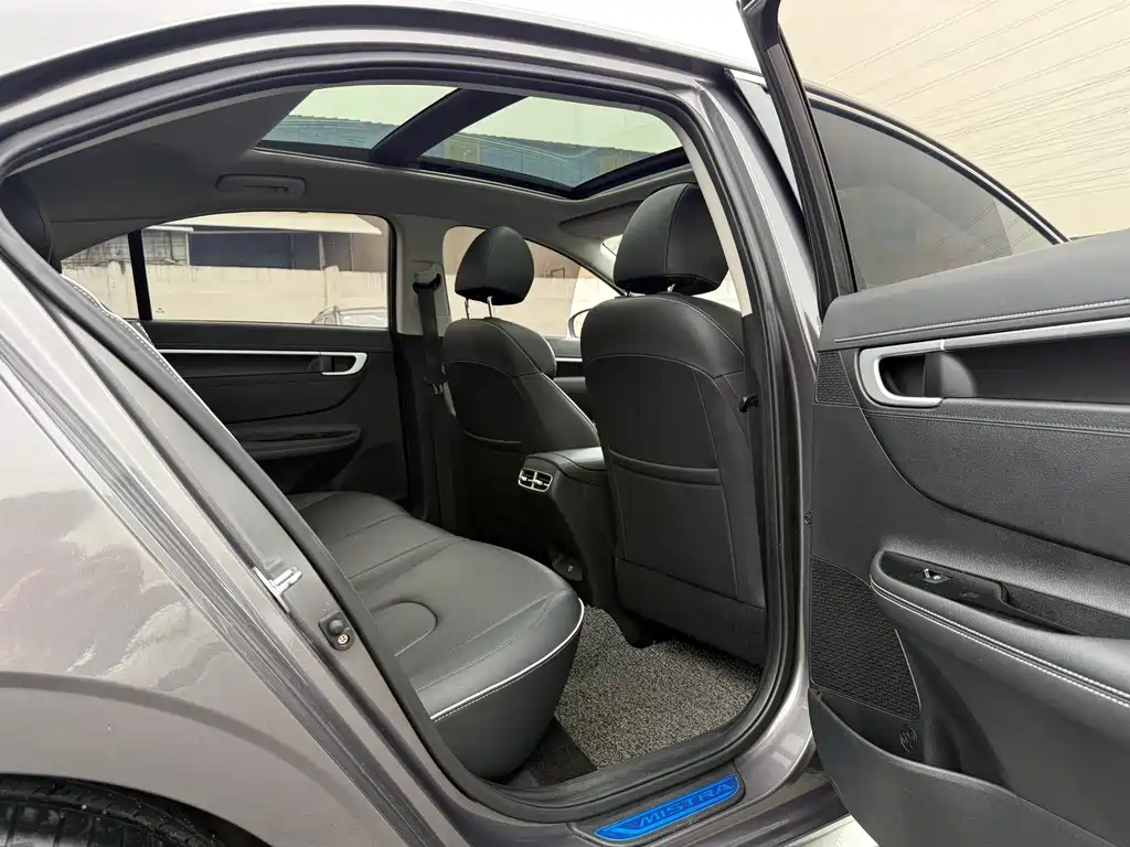 Hyundai Mistra 2022 — фото 22
