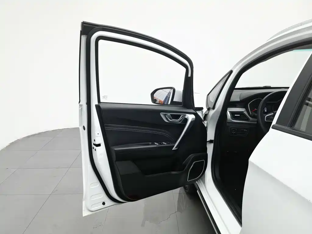 Geely Vision X3 2018 — фото 8