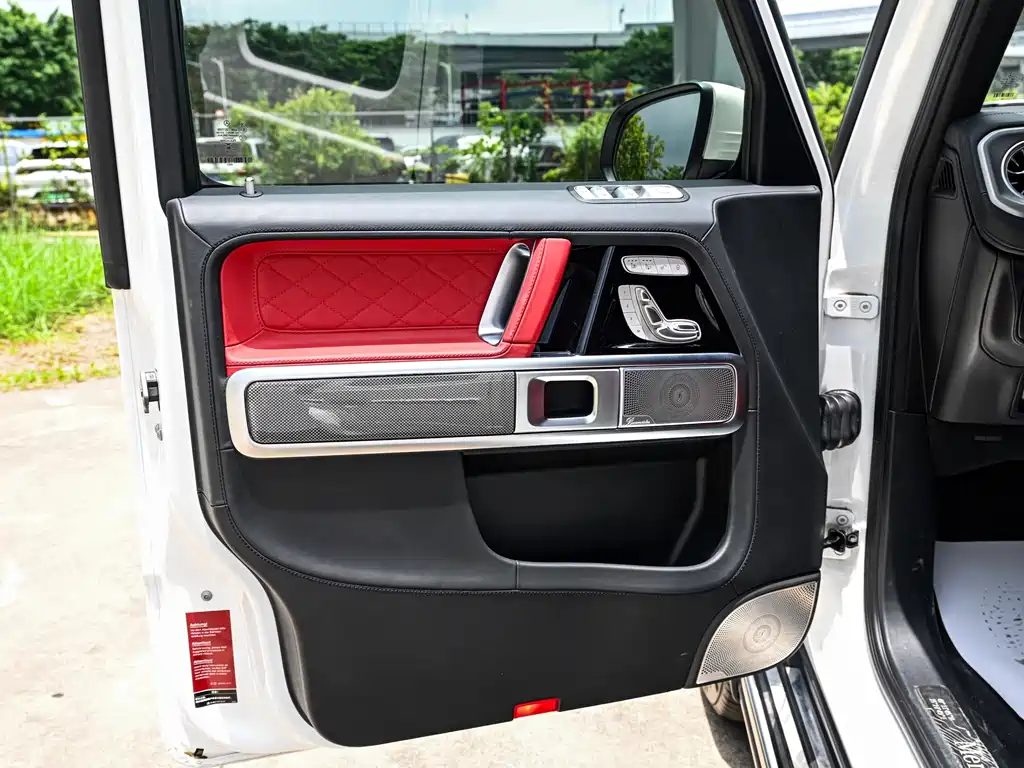 Mercedes-Benz G-Class 2024 — фото 19