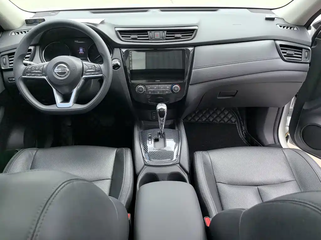 Nissan X-Trail 2017 — фото 10