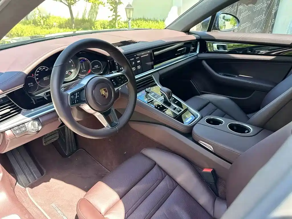 Porsche Panamera 2018 — фото 4