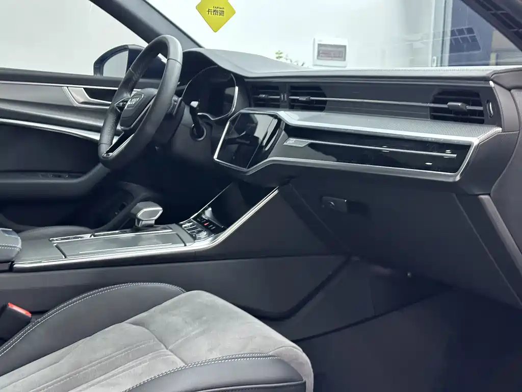 Audi A6L 2023 — фото 17