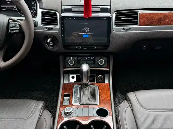 Volkswagen Touareg 2014