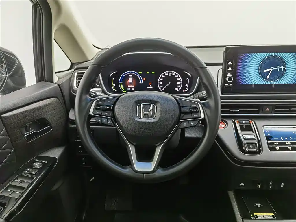 Honda Elysion 2023 — фото 11
