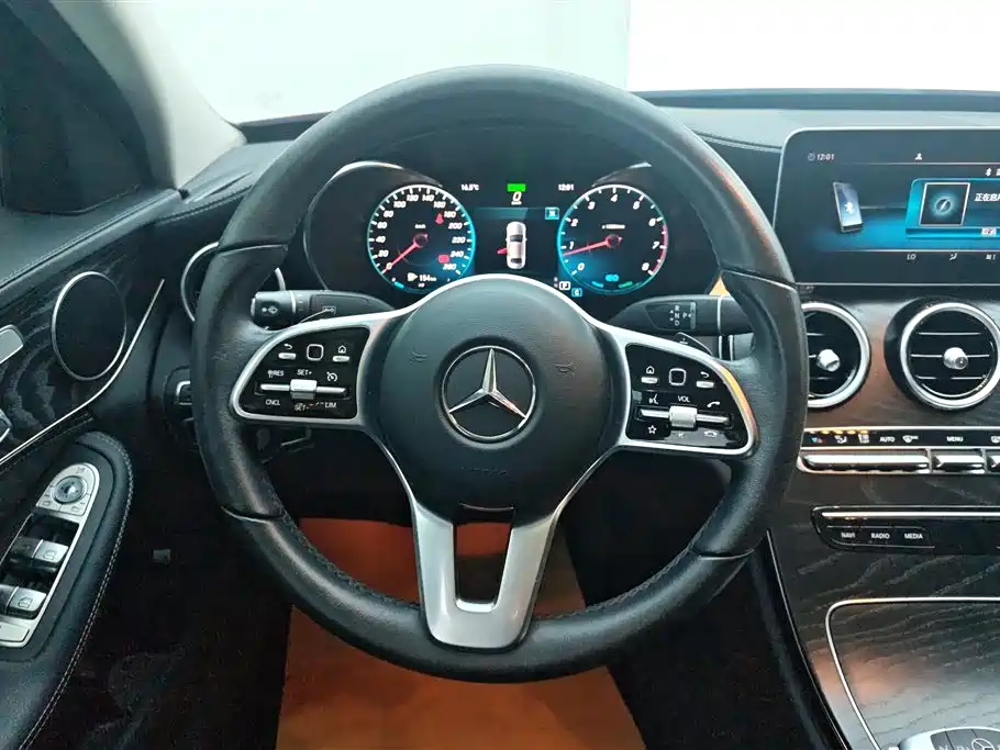 Mercedes-Benz C-Class 2019 — фото 15