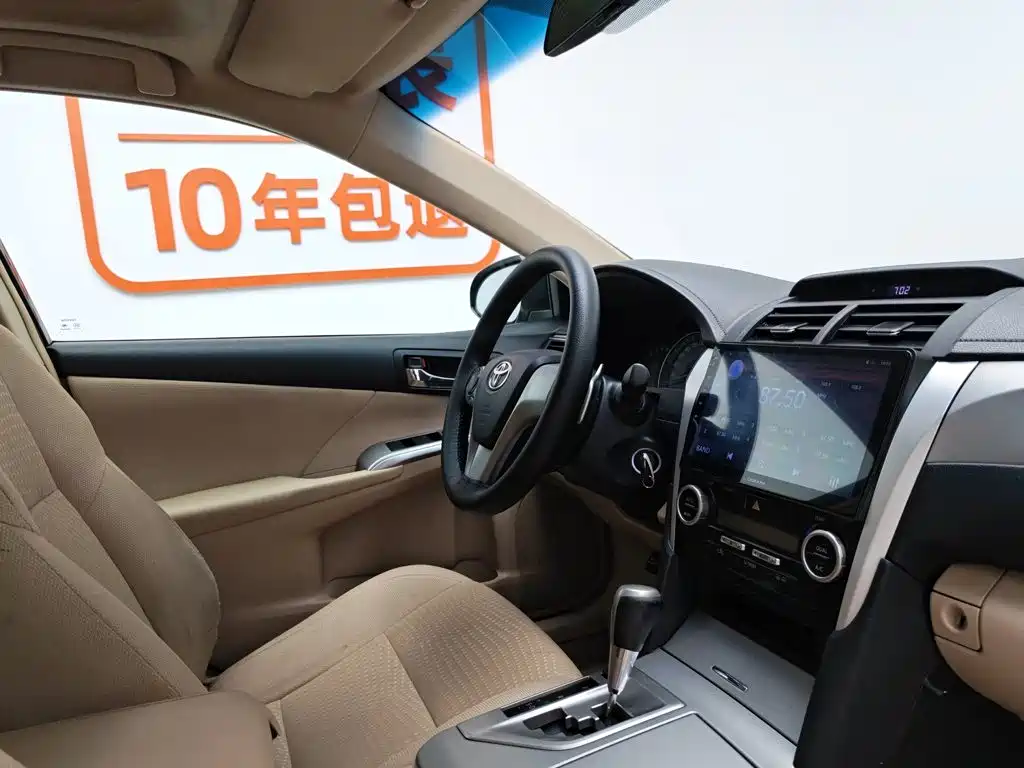 Toyota Camry 2012 — фото 22