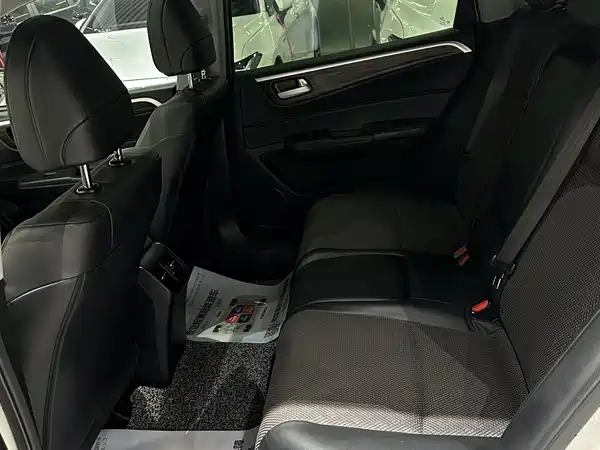 Honda Jade 2017