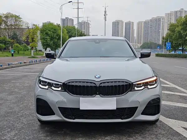 BMW 3 Series 2021