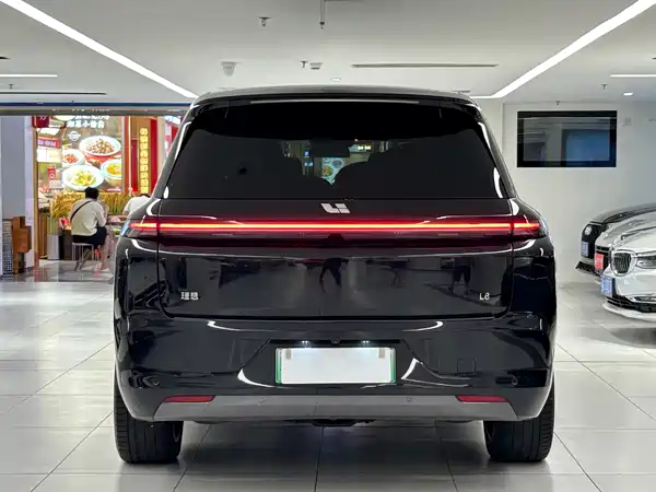 Li Auto L8 2023
