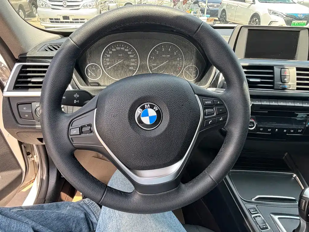 BMW 3 Series 2017
