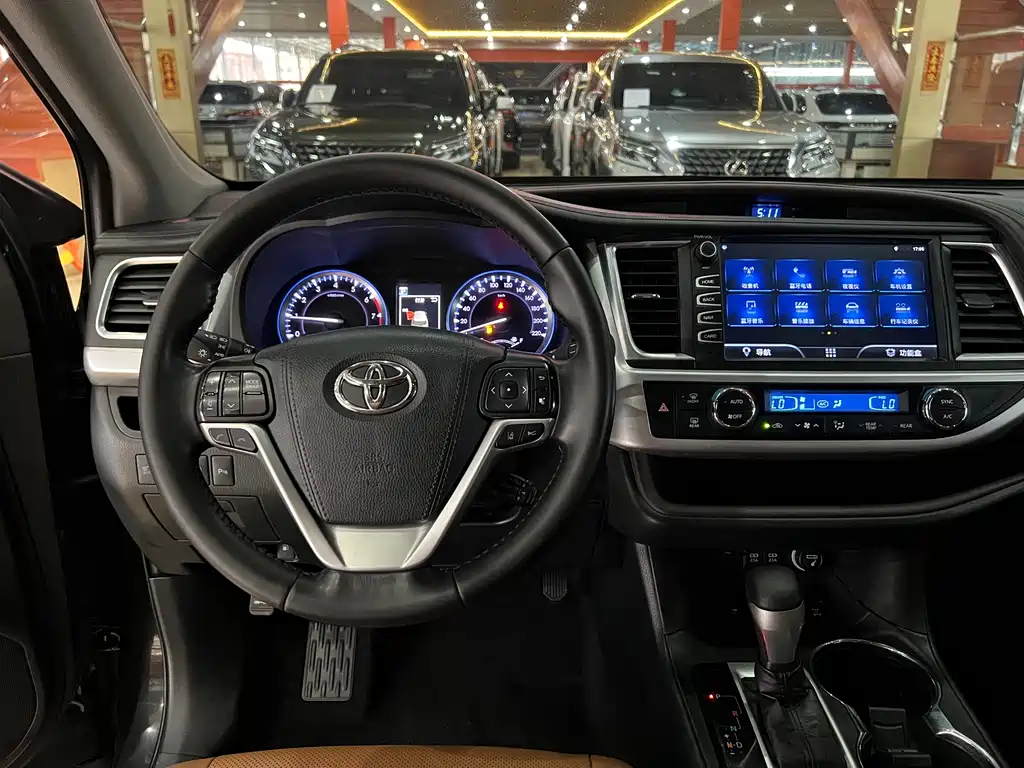 Toyota Highlander 2019 — фото 9