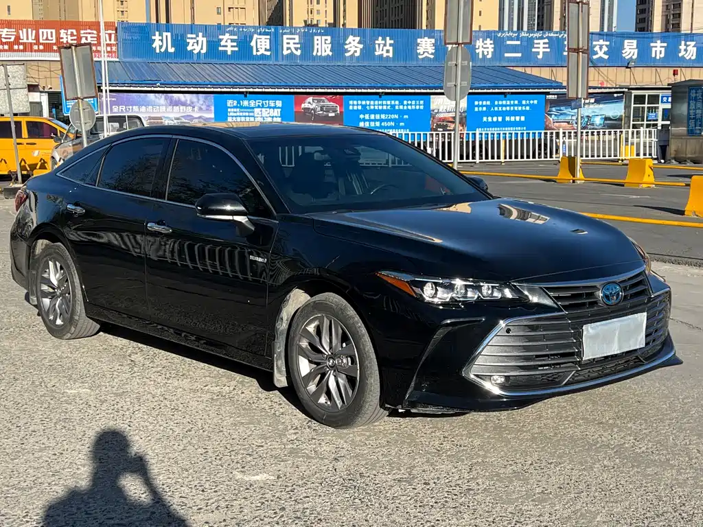 Toyota Avalon 2022 — фото 3