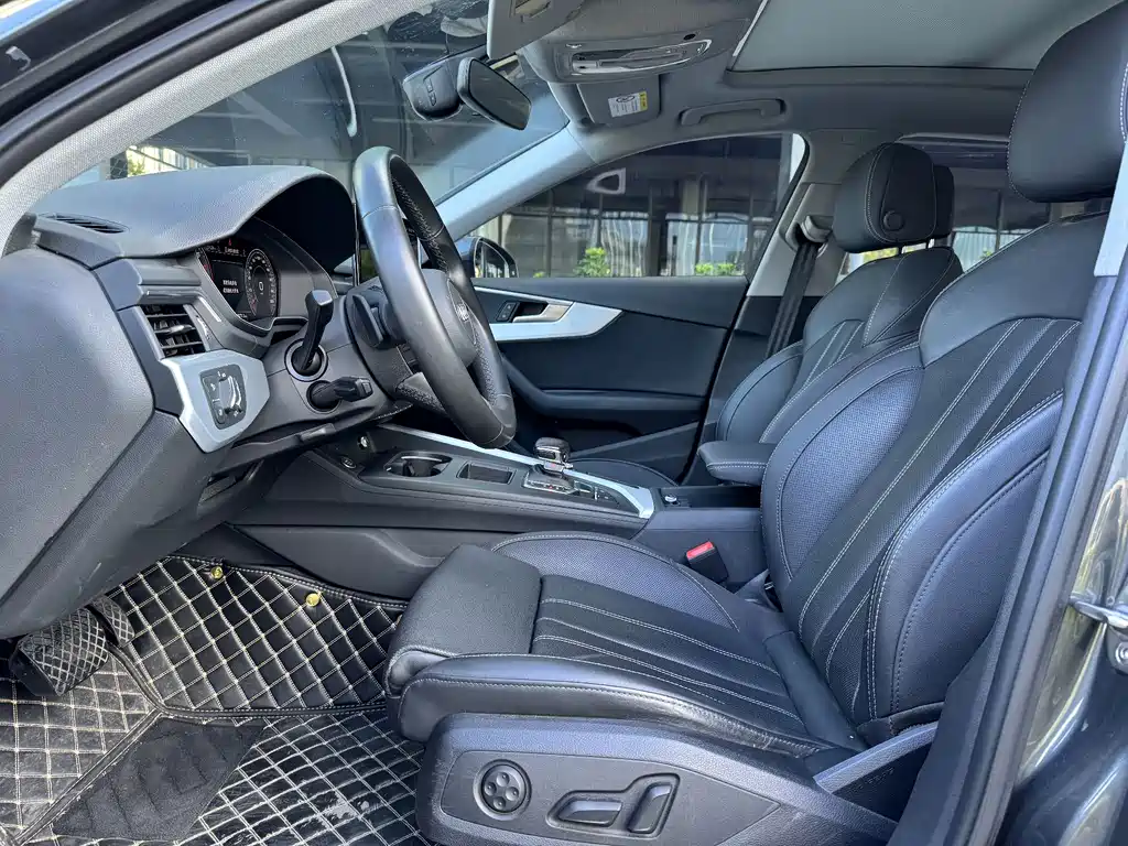 Audi A4L 2023