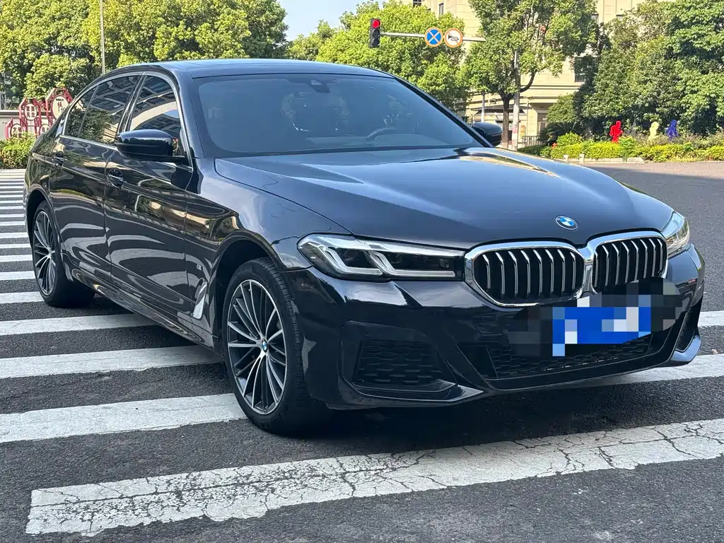BMW 5 Series 2023