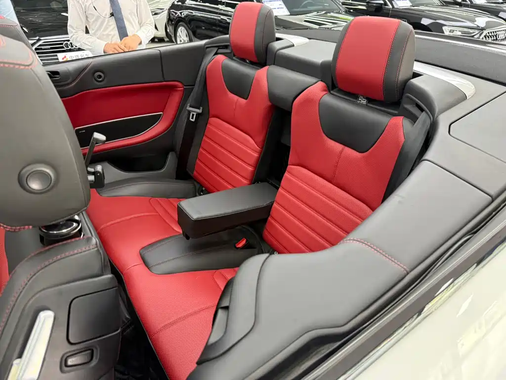 Land Rover Range Rover Evoque 2019 — фото 12