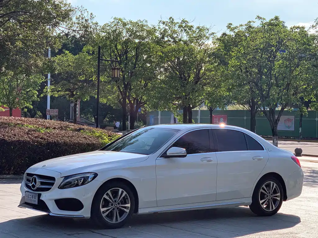 Mercedes-Benz C-Class 2017 — фото 1