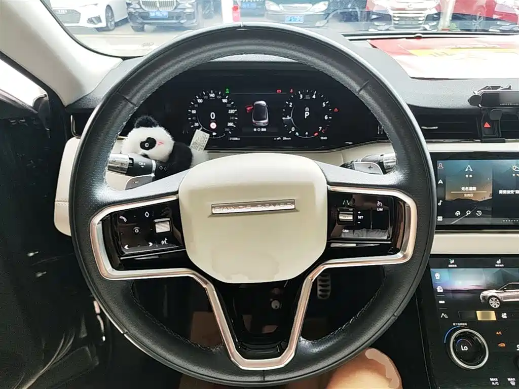 Land Rover Evoque 2022 — фото 11