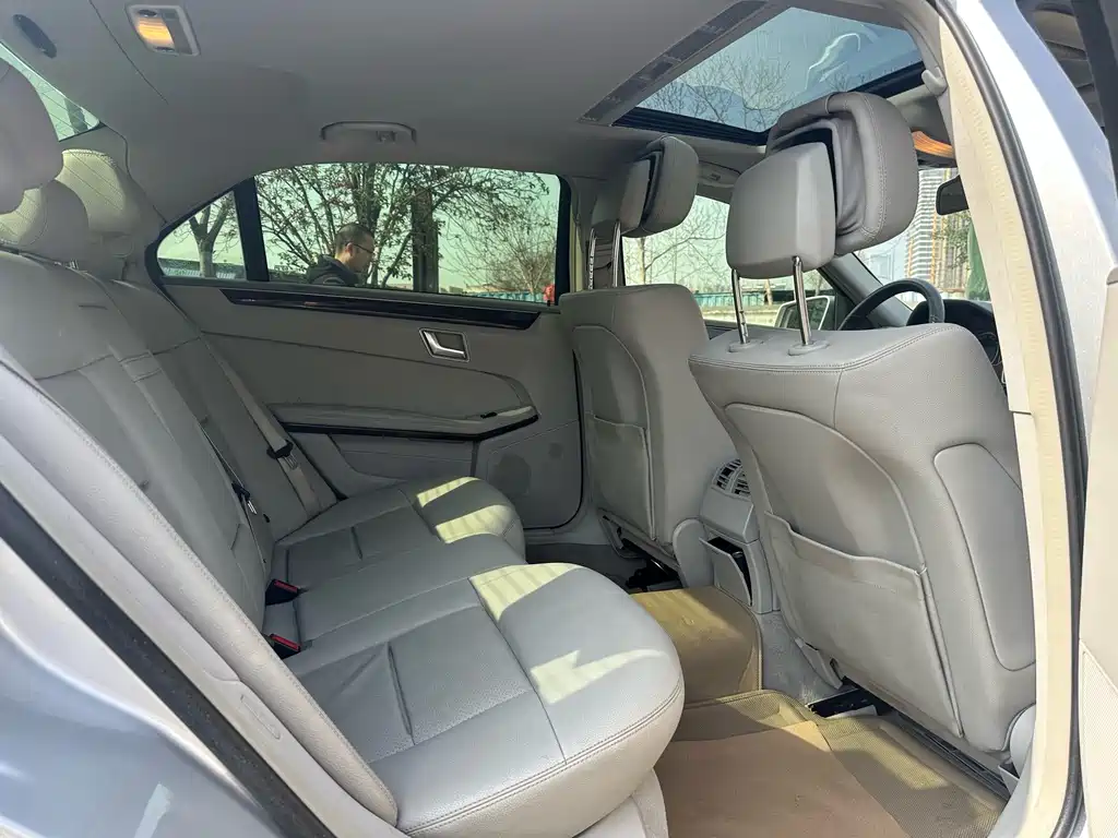 Mercedes-Benz E-Class 2013