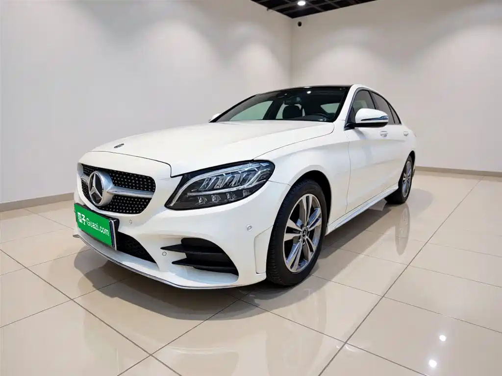 Mercedes-Benz C-Class 2021