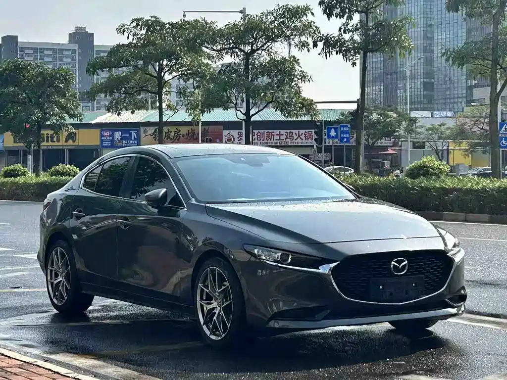Mazda 3 Axela 2020 — фото 8