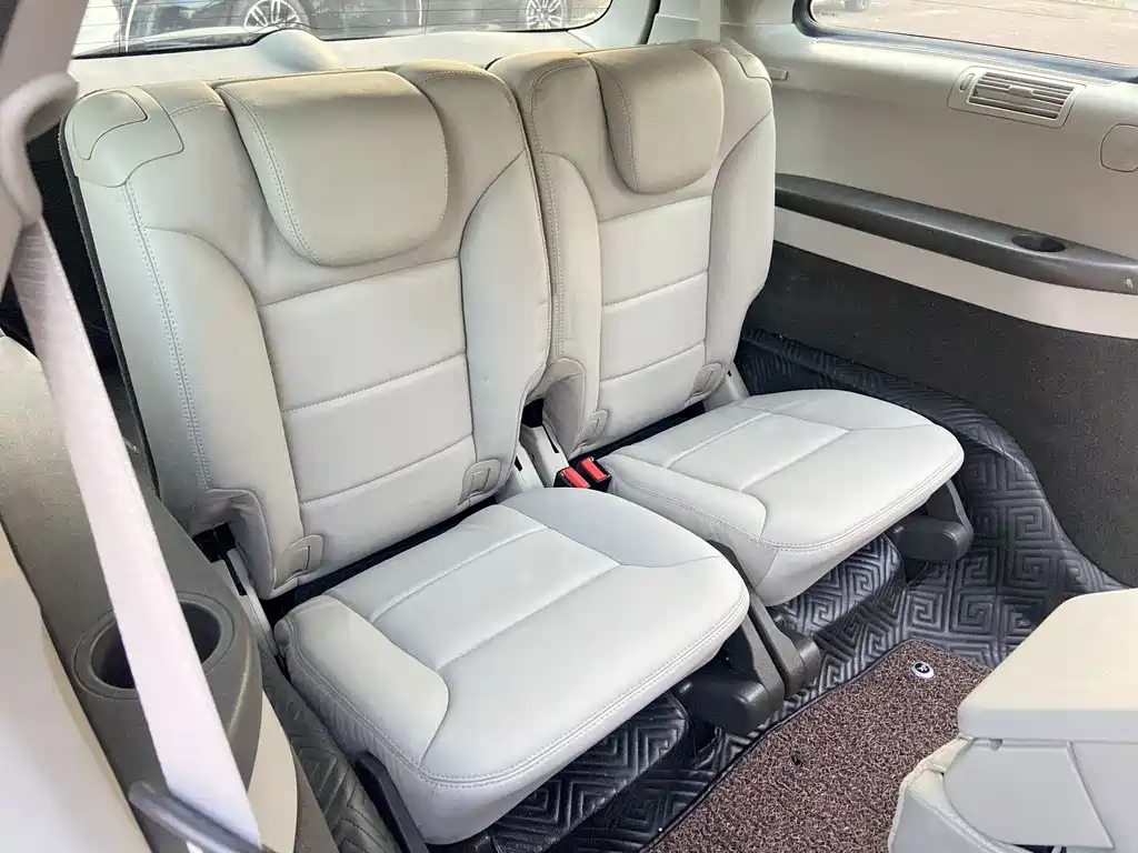 Mercedes-Benz R-Class 2013 — фото 11