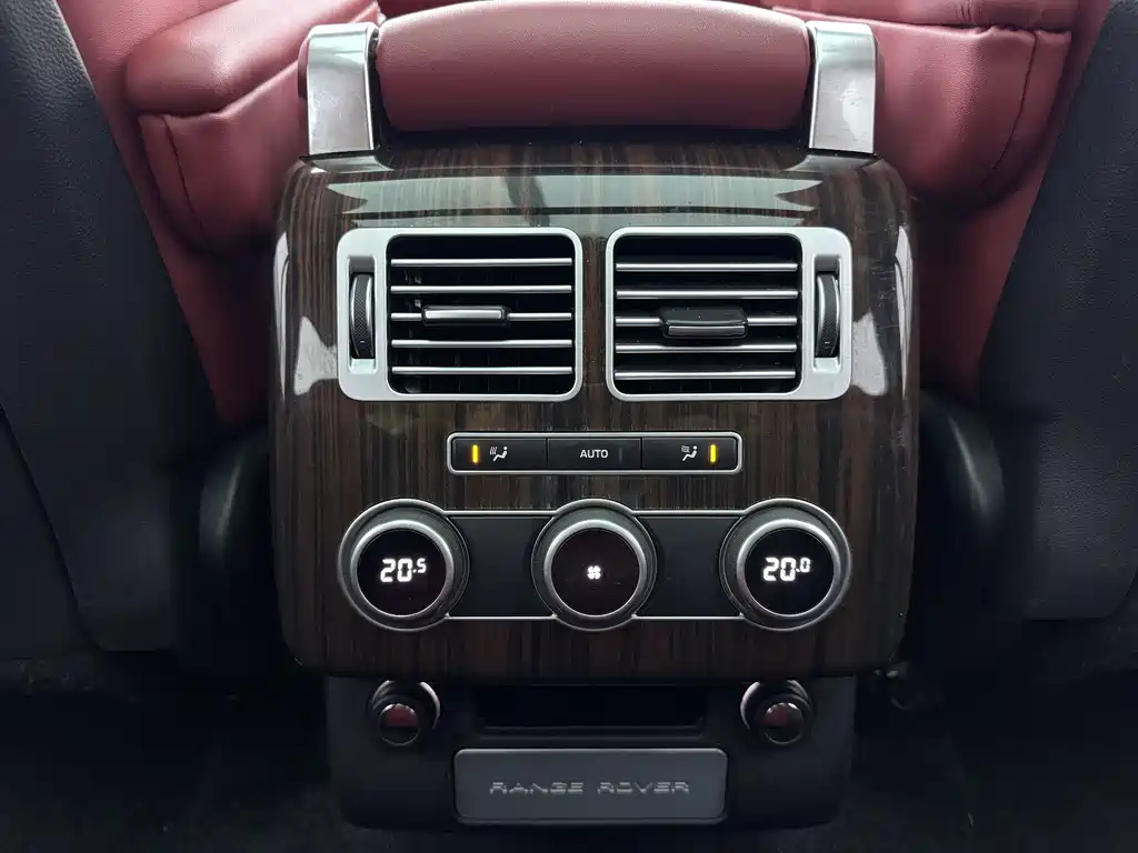 Land Rover Range Rover 2018 — фото 17