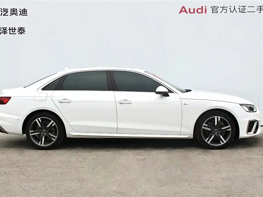 Audi A4L 2021 — фото 2