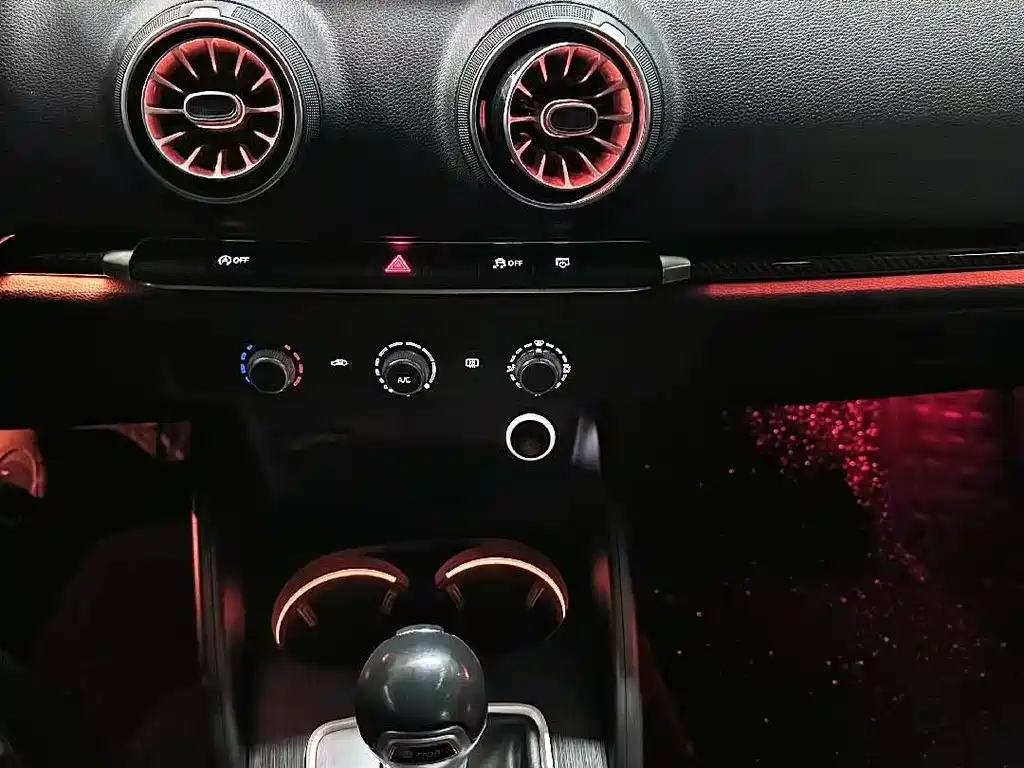 Audi A3 2020 — фото 16
