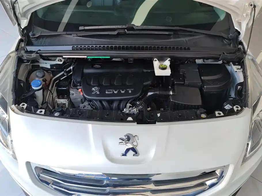 Peugeot 3008 2014 — фото 10