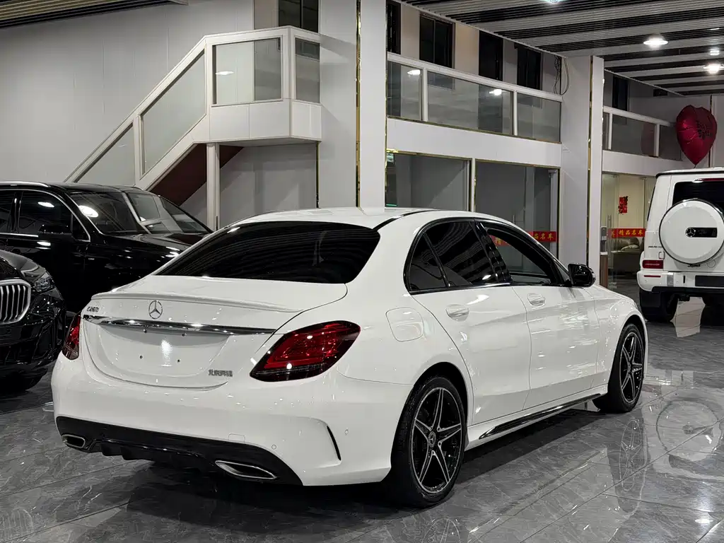 Mercedes-Benz C-Class 2020 — фото 12