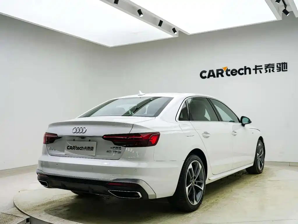Audi A4L 2022 — фото 16
