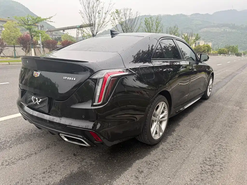 Cadillac CT4 2021 — фото 15