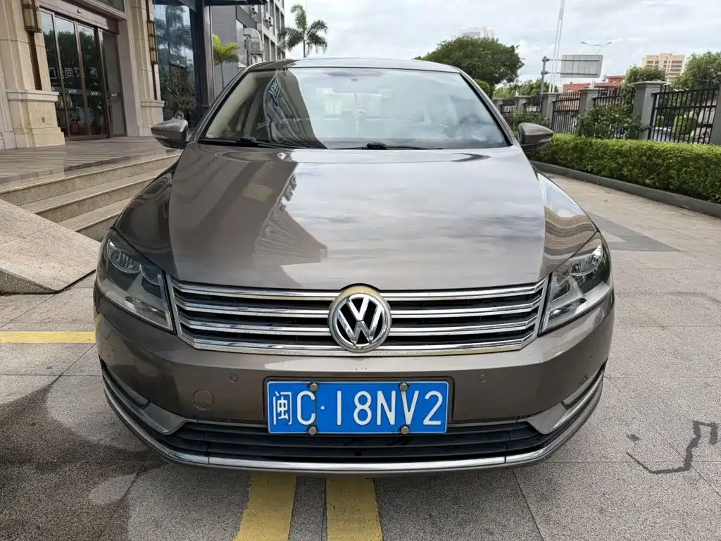 Volkswagen Magotan 2013