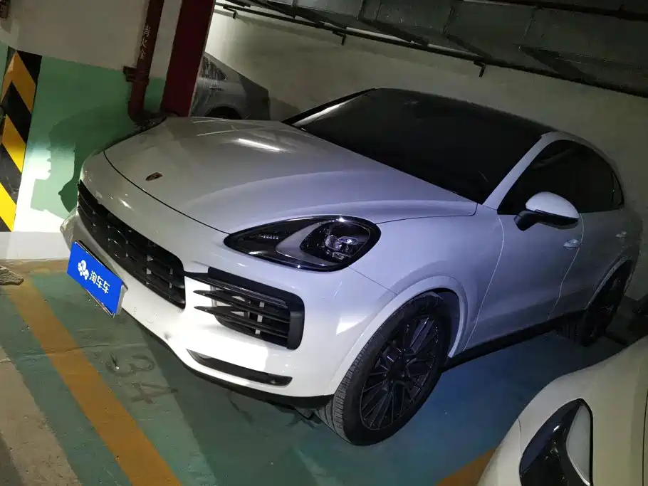 Porsche Cayenne 2019 — фото 1