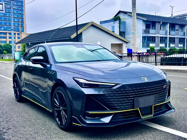 Changan UNI-V 2022