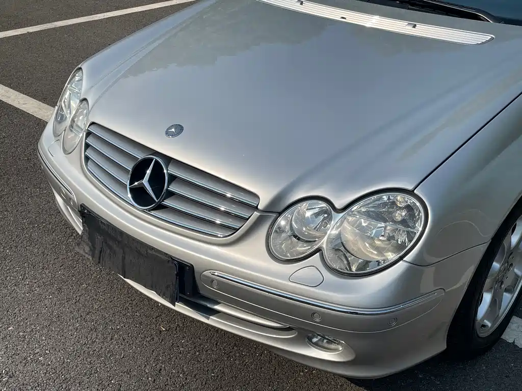 Mercedes-Benz CLK-Class 2004 — фото 4