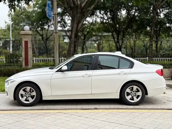 BMW 3 Series 2015