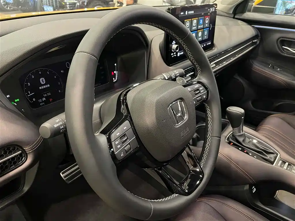 Honda ZR-V 2022 — фото 18