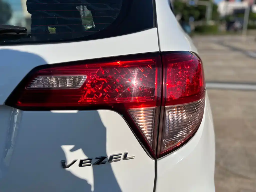Honda Vezel 2016 — фото 11