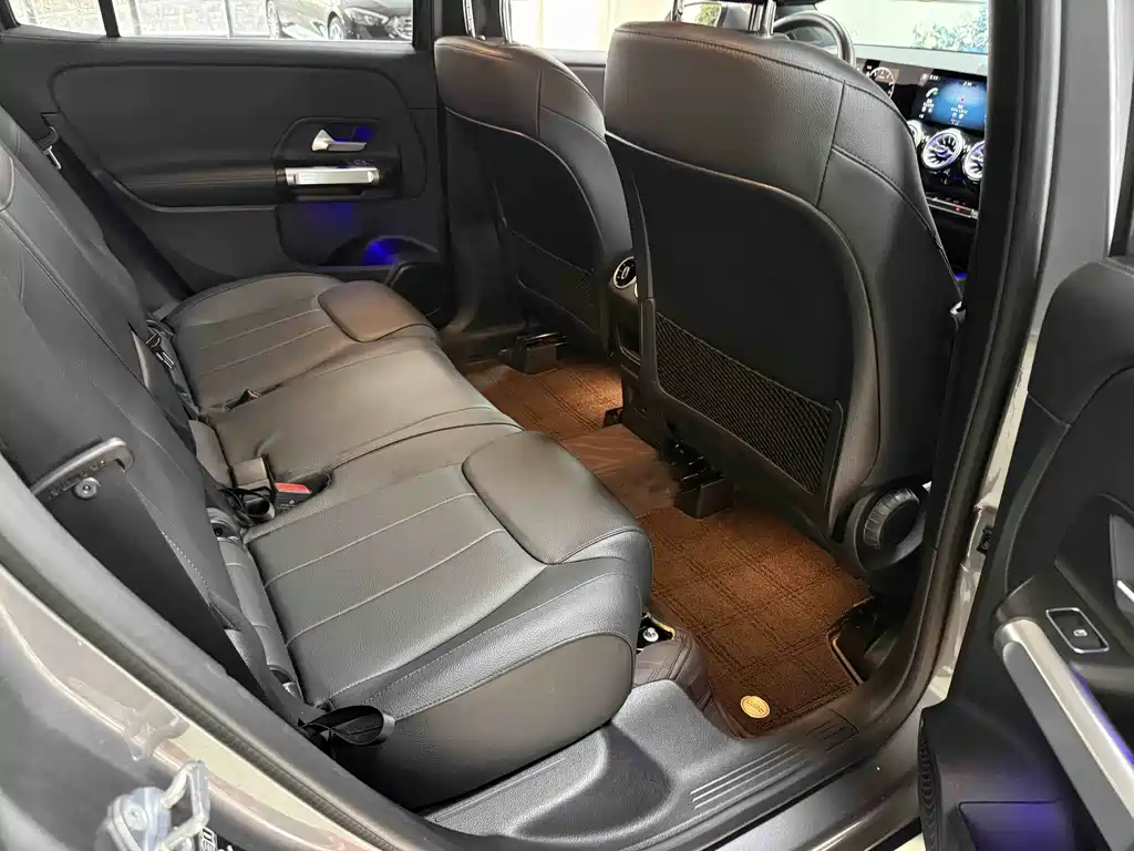 Mercedes-Benz GLB 2023 — фото 10