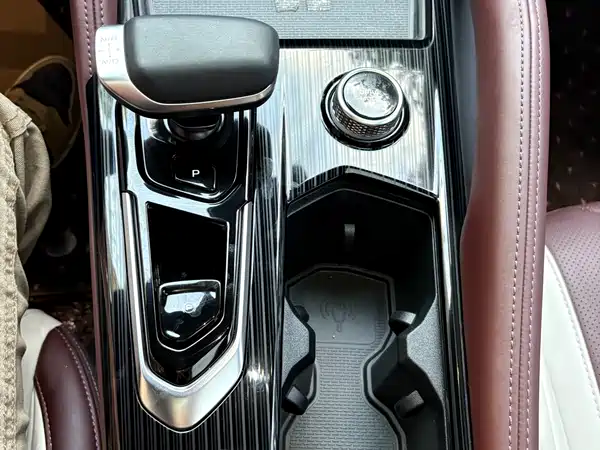 Geely Xingyue L 2021