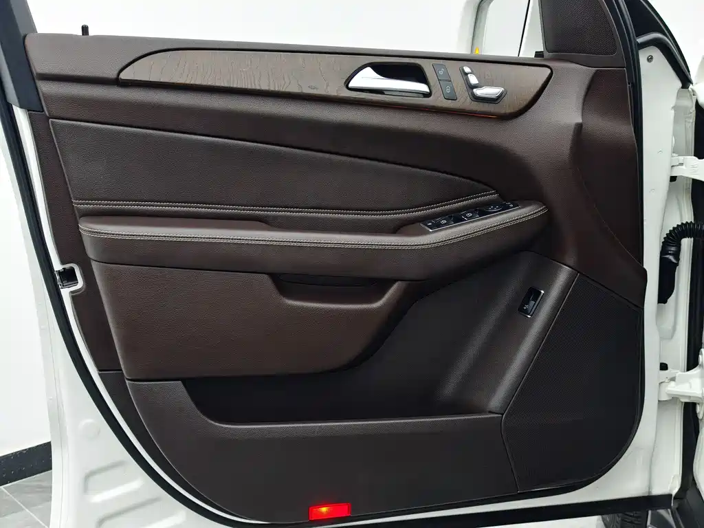 Mercedes-Benz GLE 2018 — фото 6