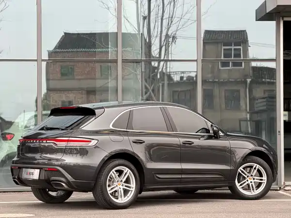 Porsche Macan 2024