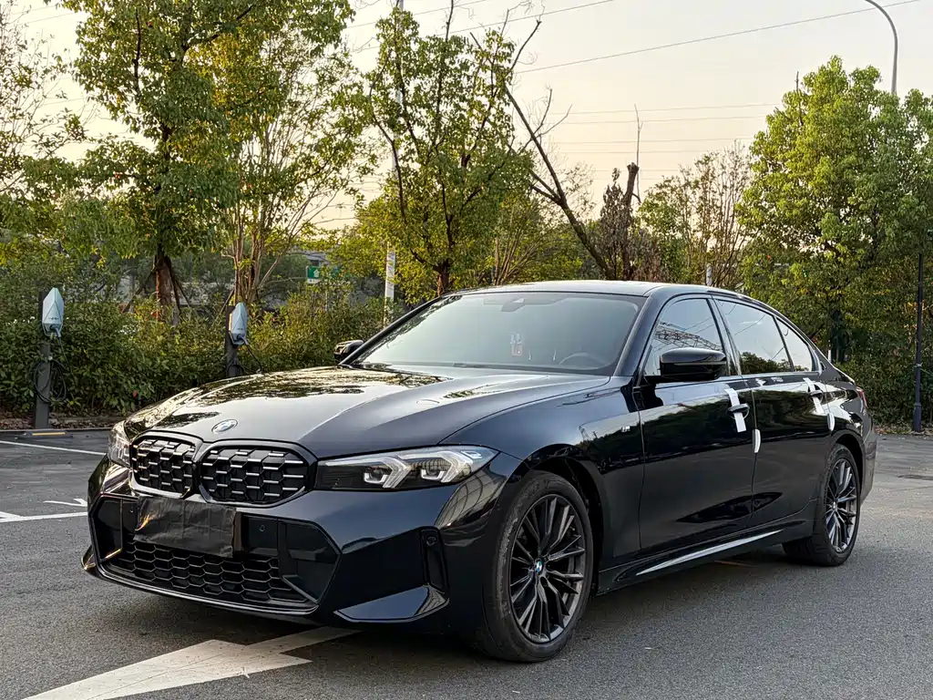 BMW 3 Series 2023