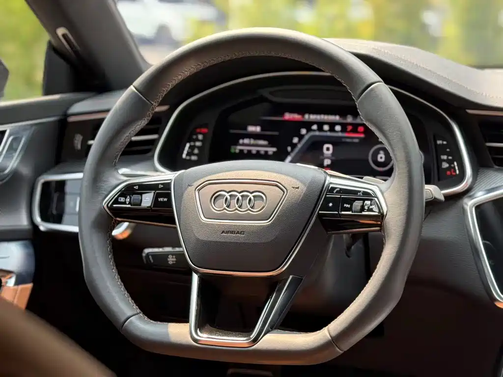 Audi A7L 2022 — фото 13