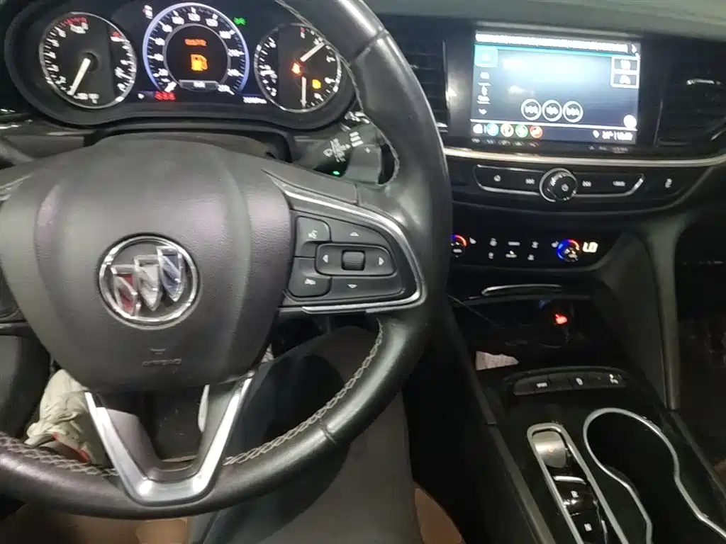 Buick Regal 2020 — фото 10