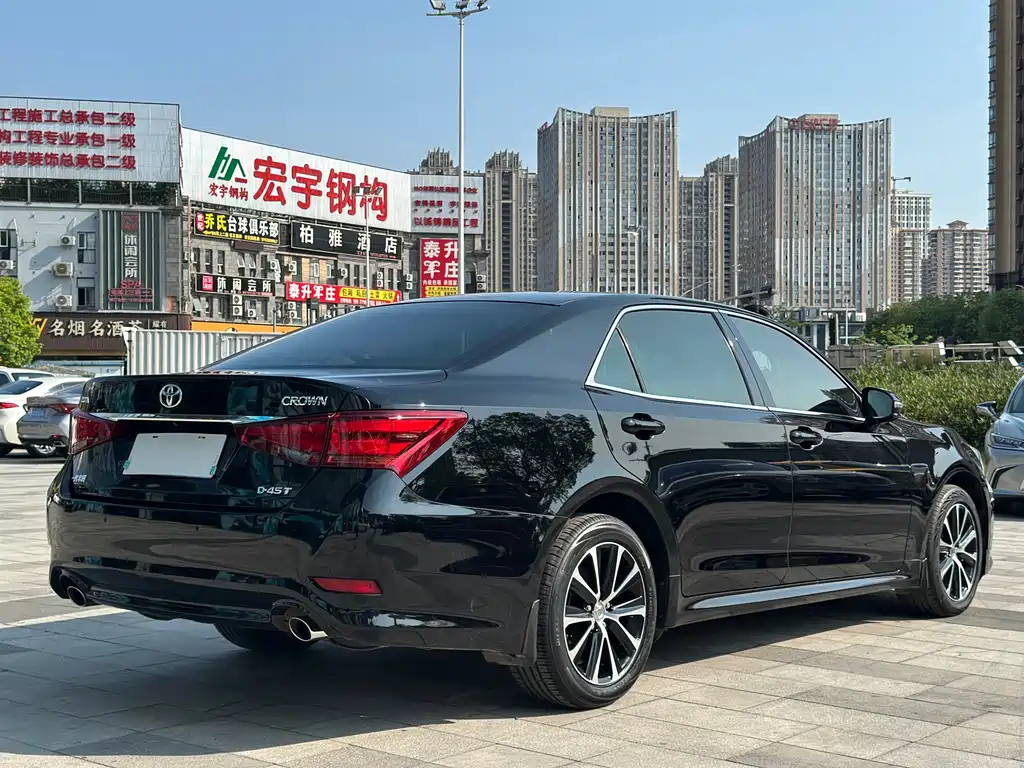 Toyota Crown 2019 — фото 4
