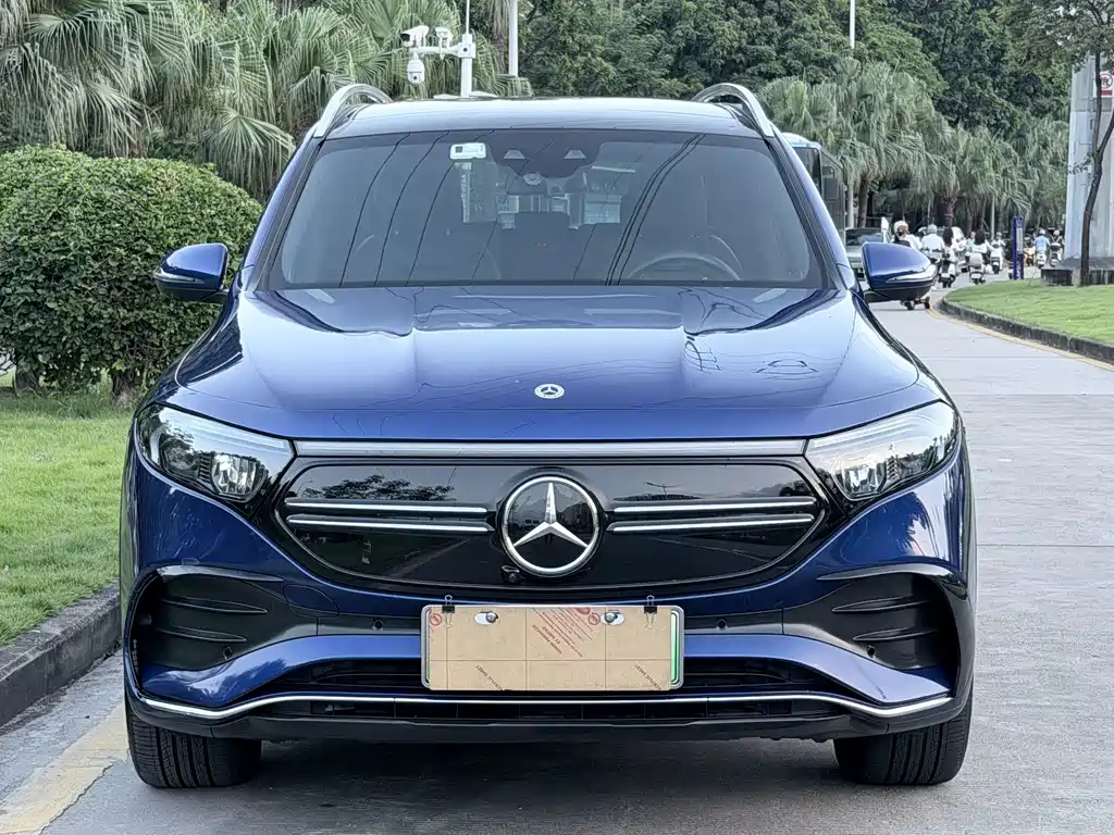 Mercedes-Benz EQB 2022